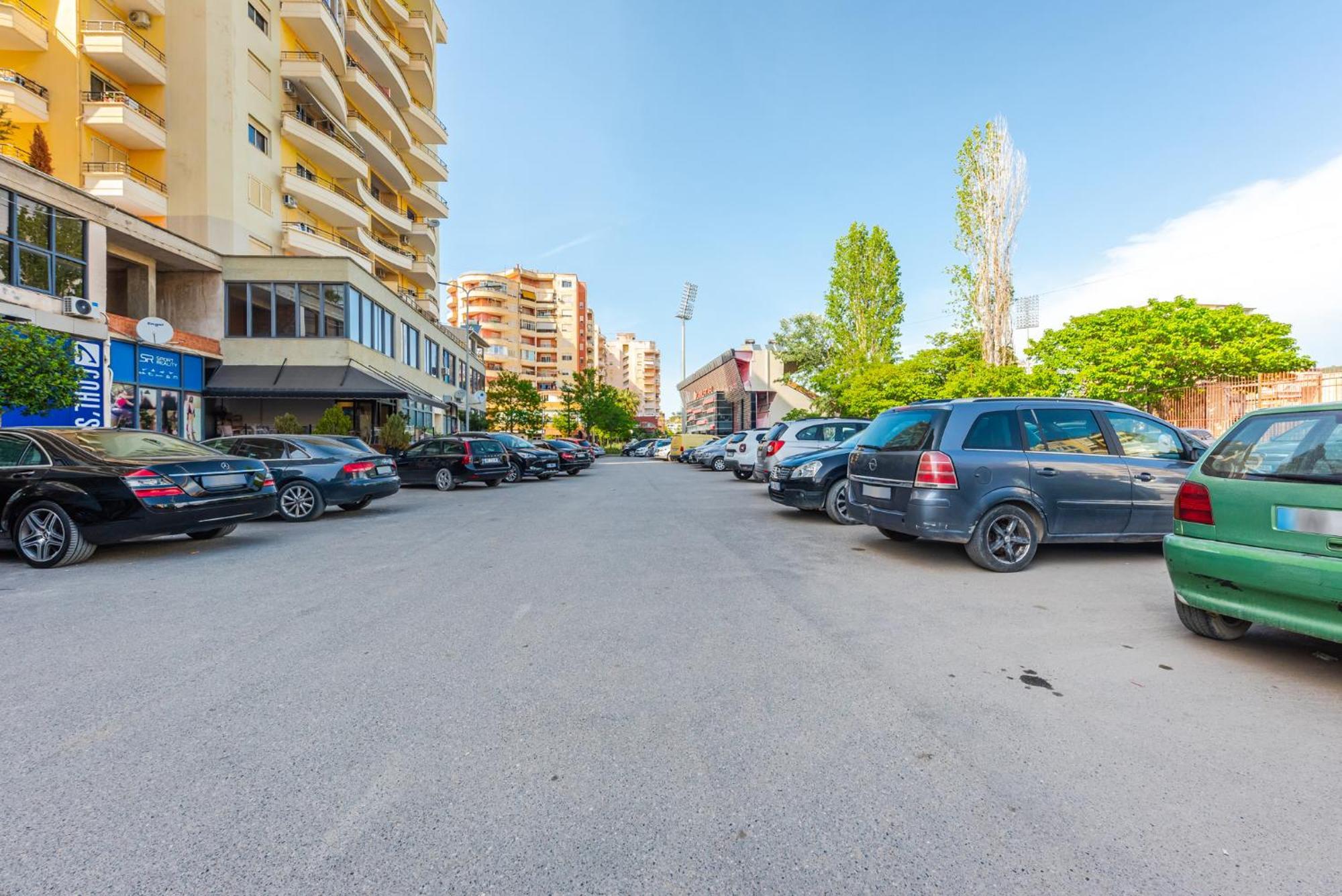 City Center Apartments By Kondo Stays Vlorë Exterior foto