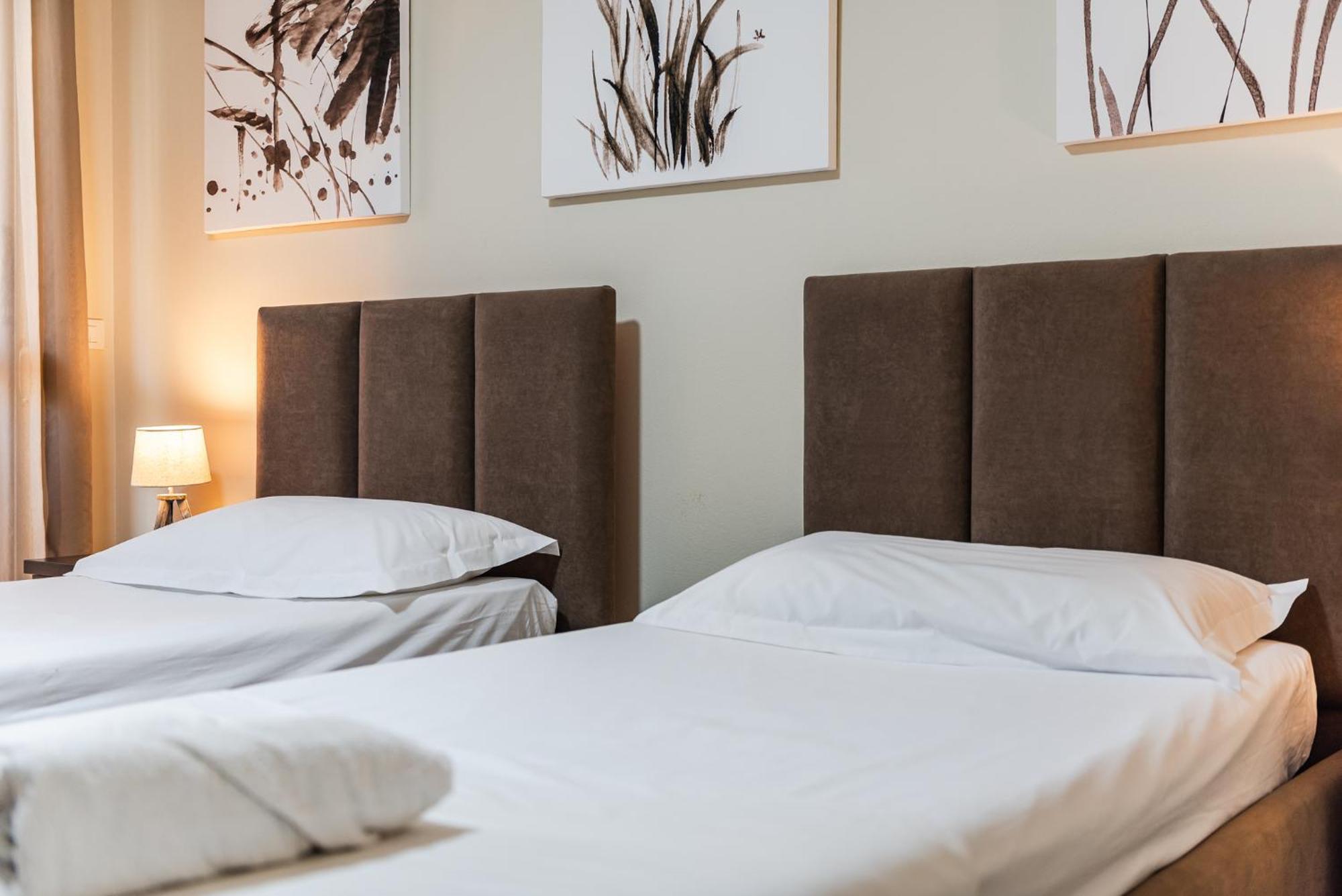City Center Apartments By Kondo Stays Vlorë Exterior foto