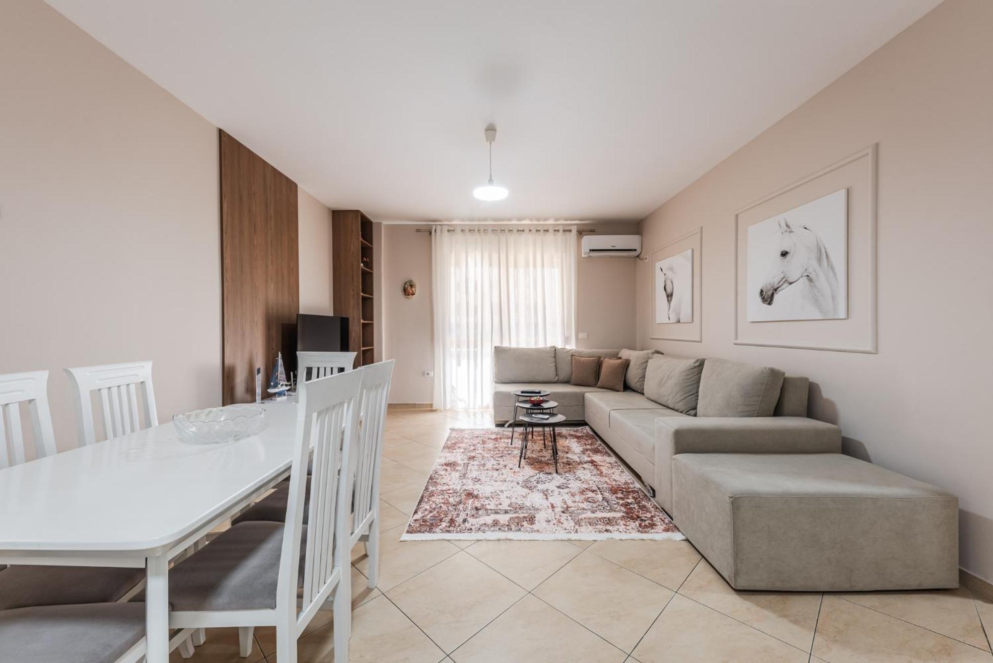 City Center Apartments By Kondo Stays Vlorë Exterior foto