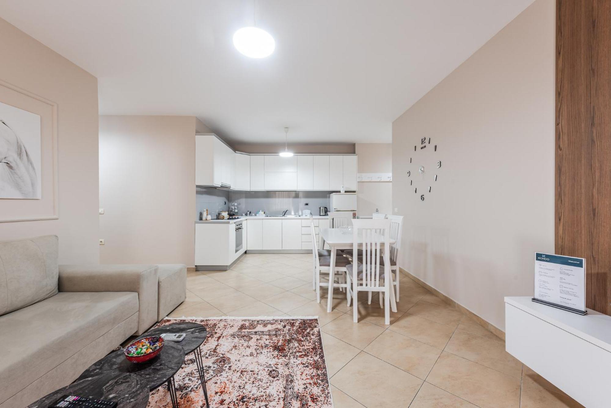 City Center Apartments By Kondo Stays Vlorë Exterior foto