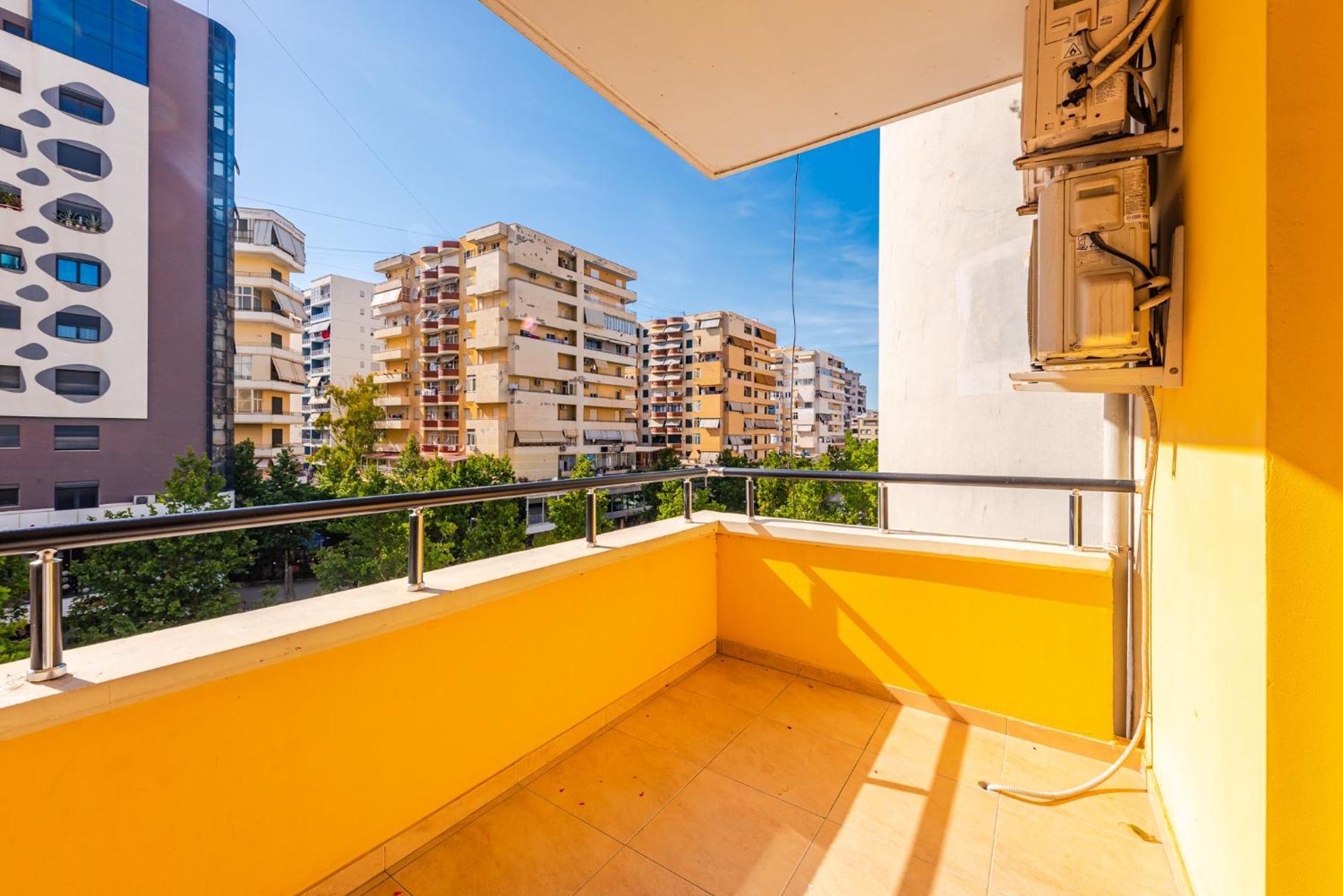 City Center Apartments By Kondo Stays Vlorë Exterior foto